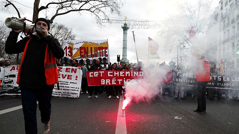 14 horas - Huelga multitudinaria con cortes de luz en Francia