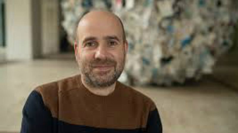 Libros de Arena - Javier Peña presenta "Infelices" - Escuchar ahora