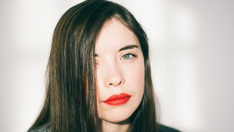 Libros de Arena - Luna Miguel y "El coloquio de las perras" - Escuchar ahora