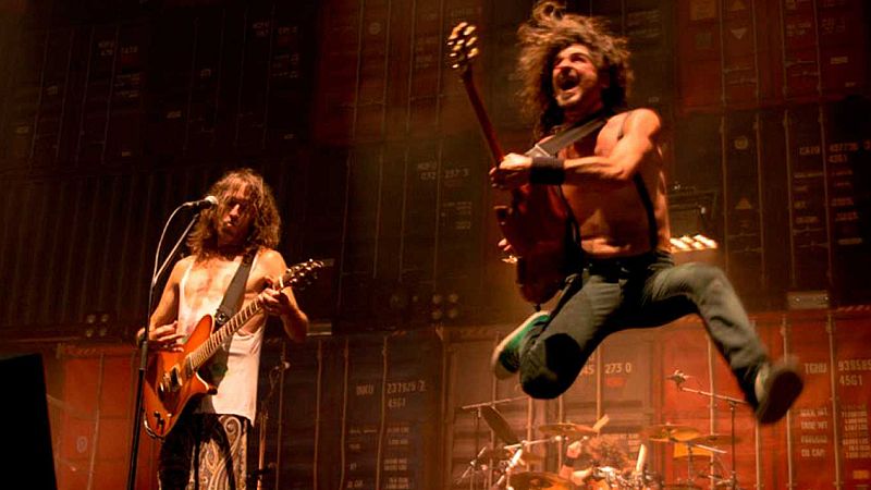 Solamente una vez - Periódicos, el supermercado y Extremoduro - 19/12/19