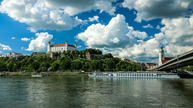Nómadas - Bratislava, capital de frontera - 14/08/21