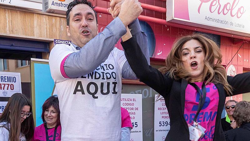 No es un día cualquiera | Lotería de Navidad - El quinto premio llevará a una familia entera a Eurodisney