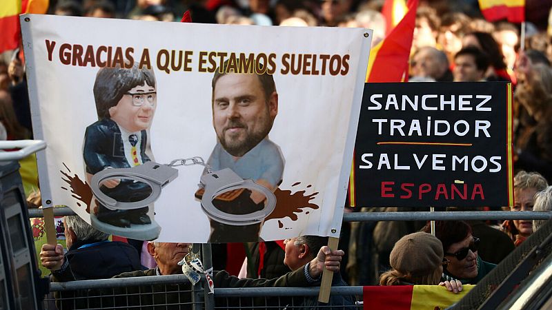 14 horas fin de semana - Manifestacin  "por el futuro de la unidad de Espaa" coincidiendo con el debate de investidura - Escuchar ahora