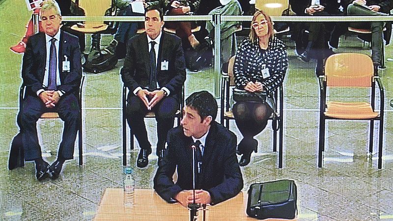 Boletines RNE - Trapero rechaza que tuviera conocimiento de los planes del Govern - Escuchar ahora