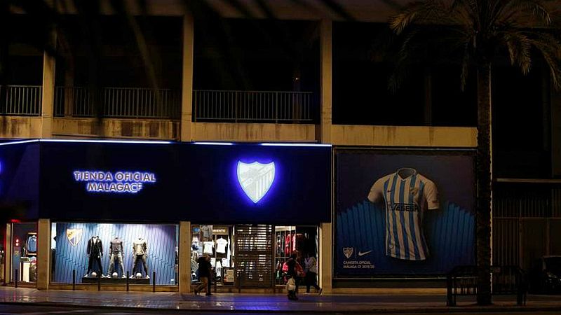 14 horas - La policía registra la sede del Málaga C.F en busca de documentación económica - Escuchar ahora