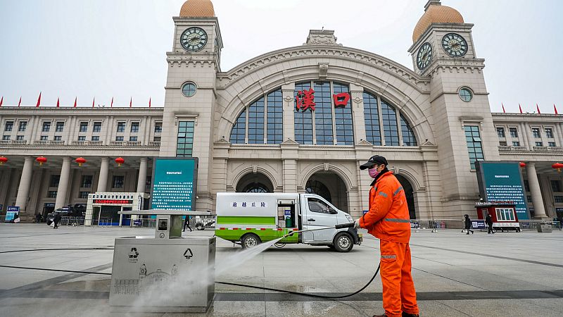 14 horas - Wuhan, 11 millones de habitantes en cuarentena