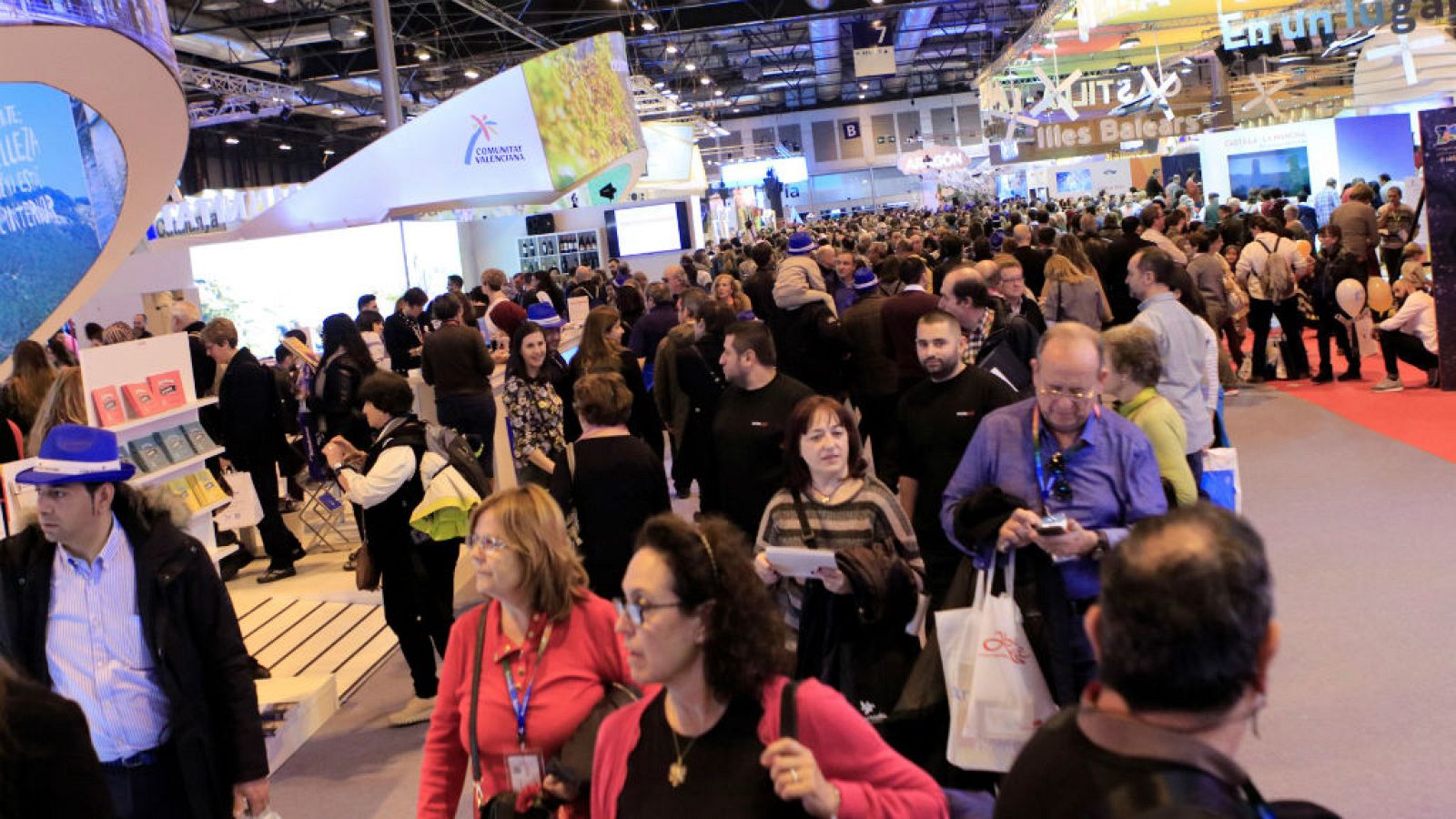 El gallo que no cesa - Reportaje: "FITUR, de Corea a Valladolid" - Escuchar ahora