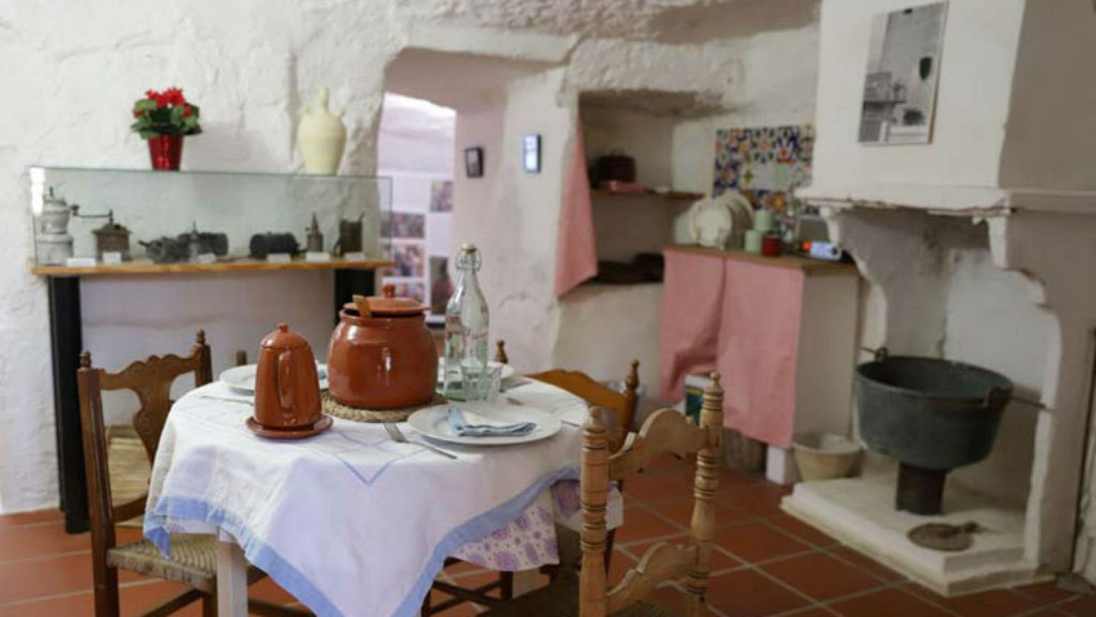 El gallo que no cesa - Las cinematográficas casas-cueva de Paterna - Escuchar ahora