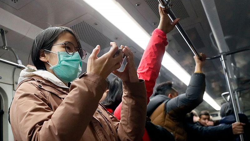 Todo noticias mañana - Microbiólogo: "El coronavirus no es el ébola, es mucho más suave"