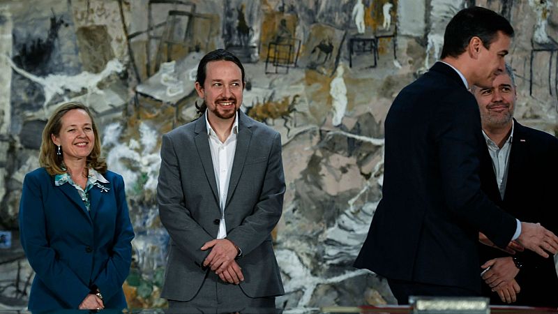 24 horas -  ¿Cómo ha sido el viaje desde la calle a la moqueta de las instituciones por parte de Podemos? - Escuchar ahora