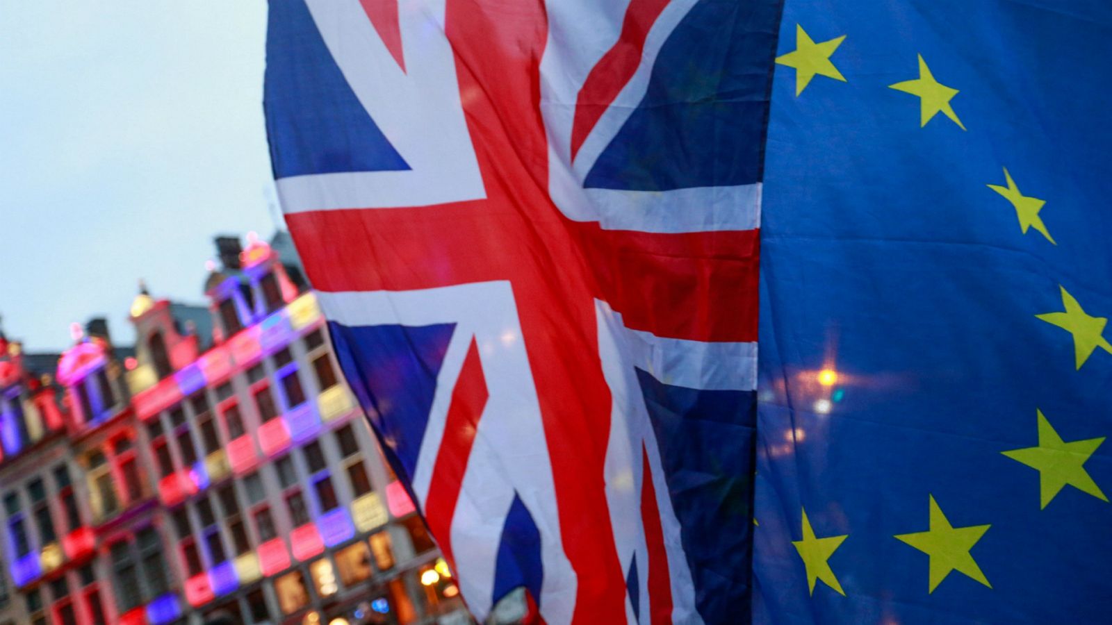 Las mañanas de RNE con Íñigo Alfonso - Brexit | ¿En qué situación quedan los españoles que viven en el Reino Unido? - Escuchar ahora