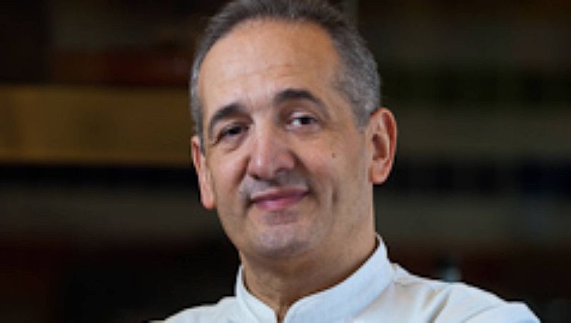 España a las 8 Fin de Semana - Álex Sánchez:  "Jamás había visto las calles de Pekín vacías" - Escuchar ahora