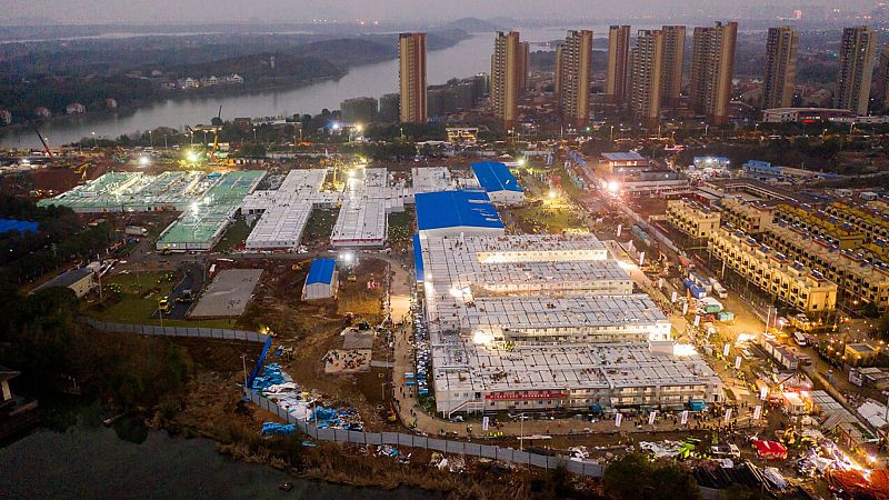 14 horas fin de semana - China inyecta 150 mil millones de euros a sus empresas para suavizar el golpe económico provocado por el coronavirus