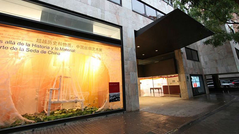 Miradas raras y temor ante ciudadanos chinos en España - Escuchar ahora