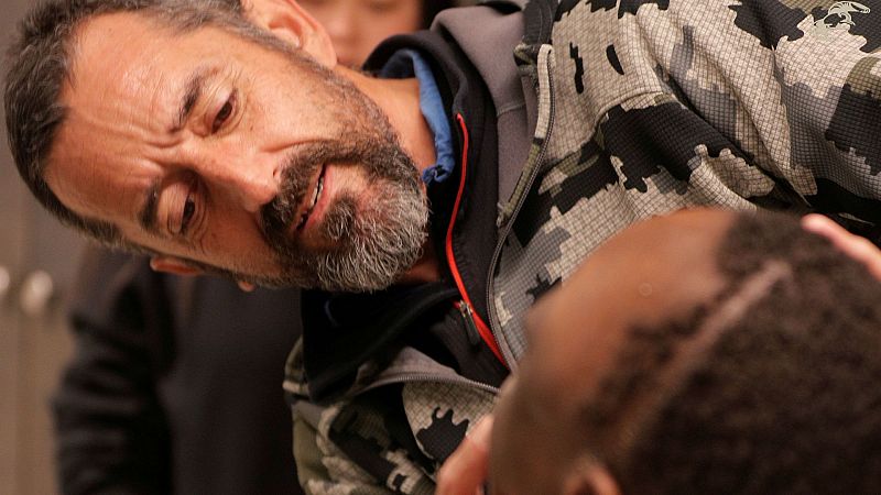 Boletines RNE - Muere el niño africano al que el doctor Cavadas extirpó un gran tumor facial - Escuchar ahora