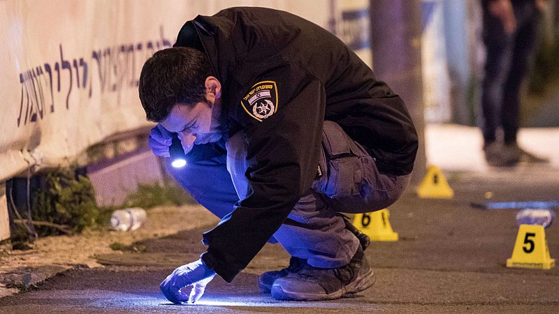 Boletines RNE - Cuatro muertos en los territorios palestinos ocupados en una jornada muy violenta - Escuchar ahora