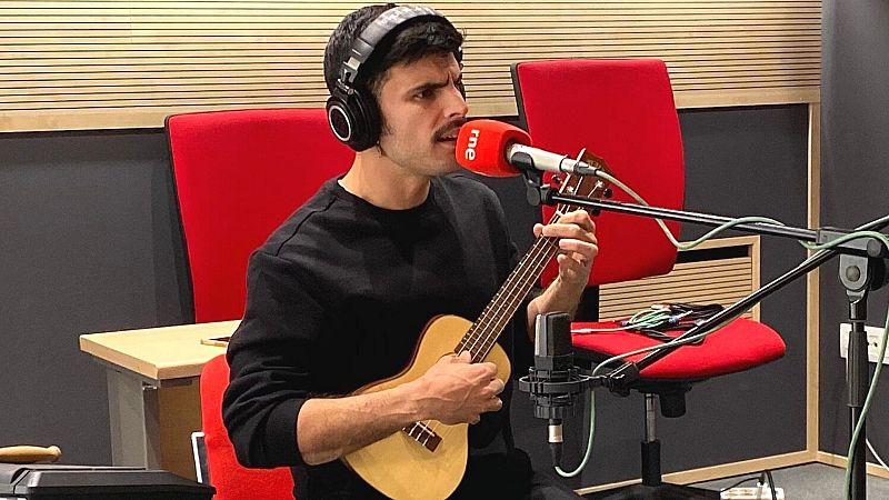 Rodrigo Cuevas, entre lo tracicional y lo moderno - Escuchar ahora