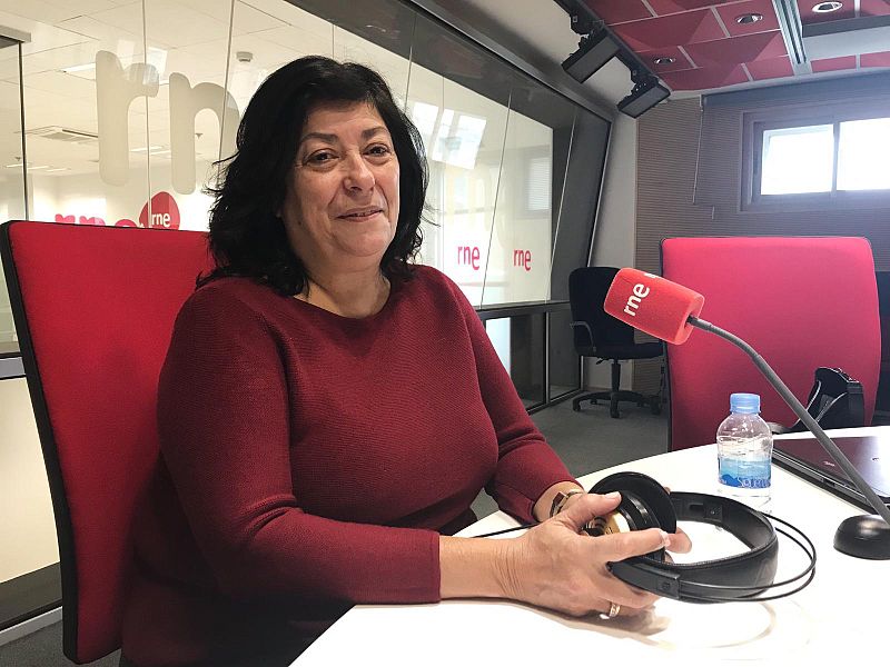 No es un día cualquiera - Almudena Grandes: "El origen de toda ficción es la memoria" - 'Mano a mano'