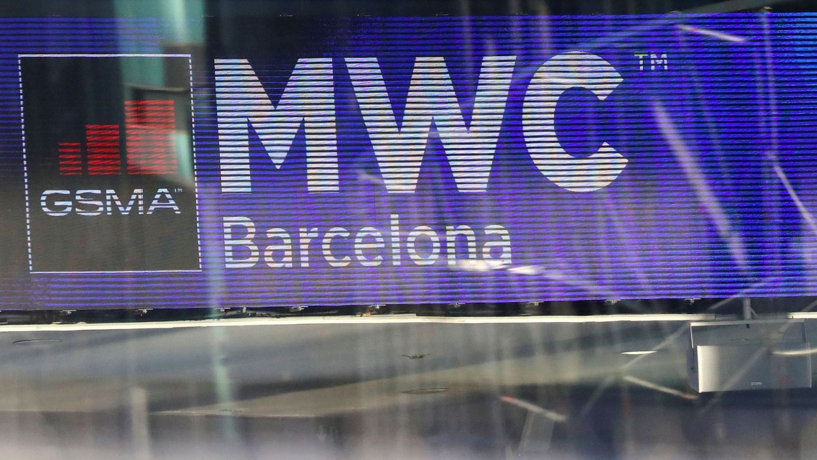 Todo noticias mañana - A.Barbero: "Una baja de telefónica en el MWC sería inasumible" - Escuchar ahora