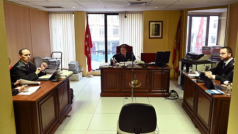 Boletines RNE - Juicio contra Volkswagen por el trucaje de sus motores diesel - Escuchar ahora