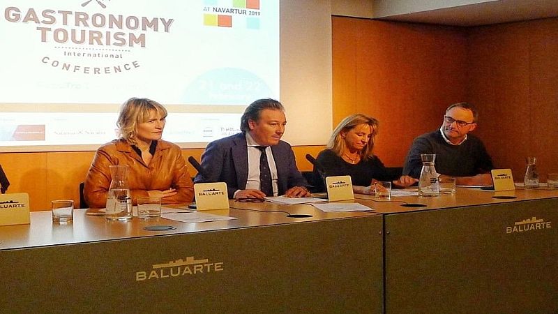 Degustar España - III Congreso Internacional de Turismo Gastronómico FoodTrex  - 22/02/20 - Escuchar ahora