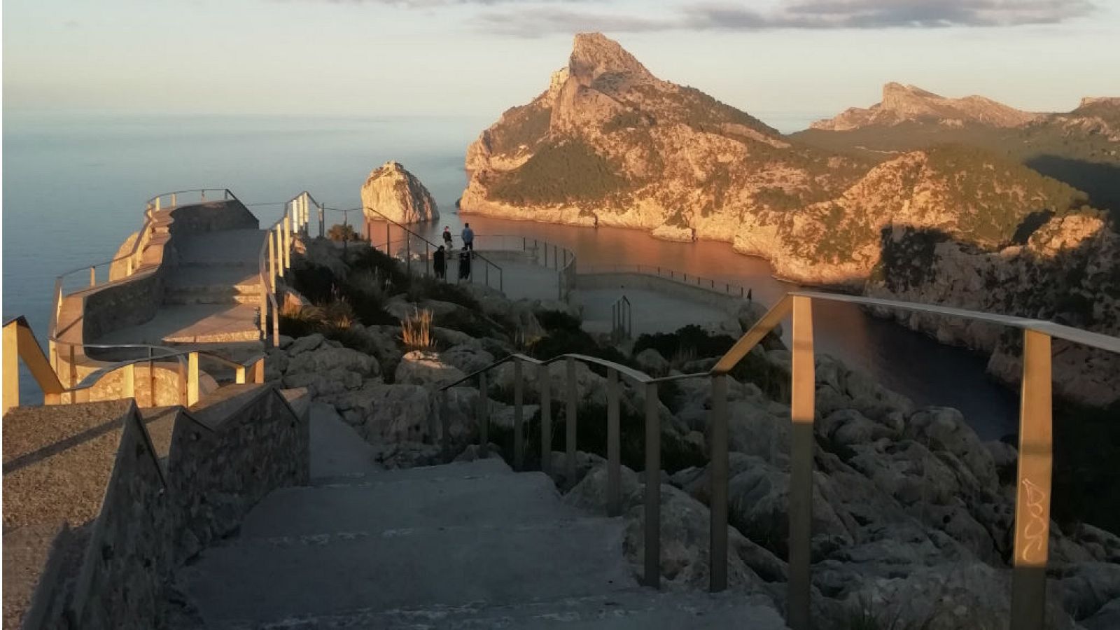 El gallo que no cesa - Tierra sin límites: Sierra de Tramuntana - Escuchar ahora