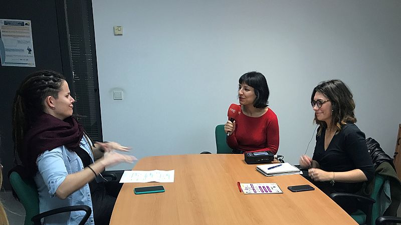 Por tres razones - Lengua de signos, lengua viva