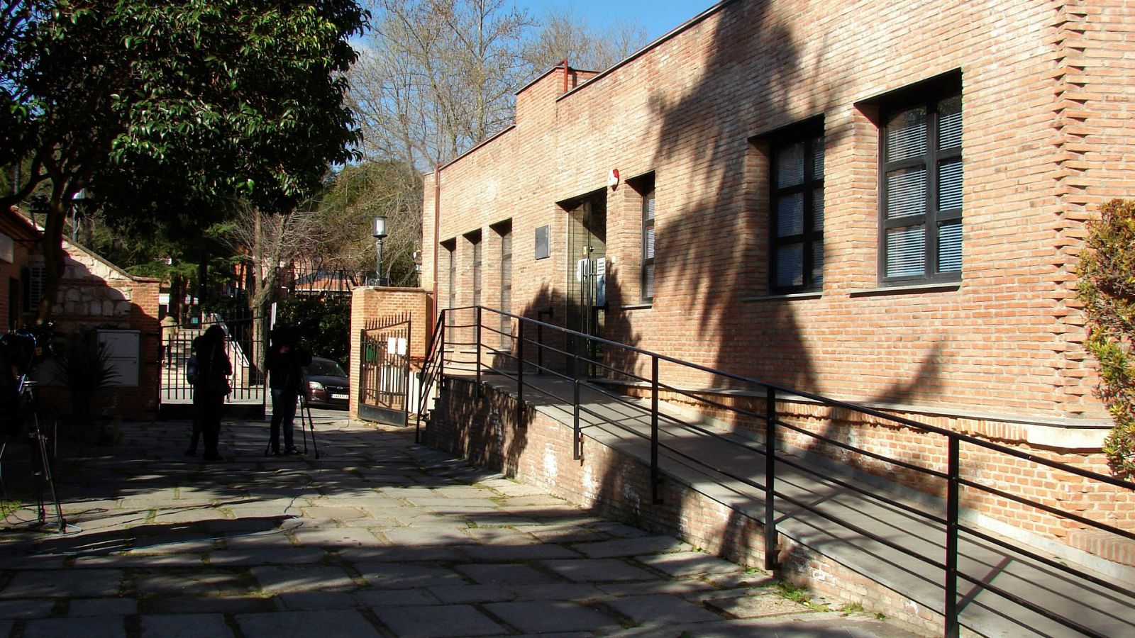 14 horas - El centro de Valdemoro donde estuvo un fallecido por coronavirus ha sido clausurado - Escuchar ahora