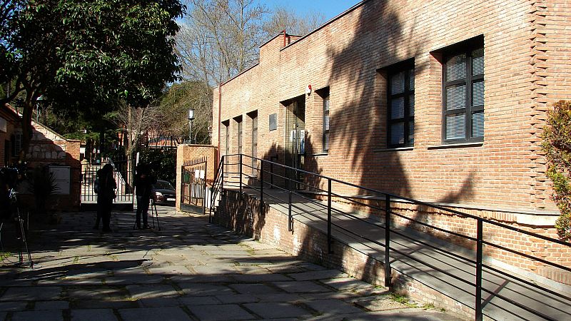 14 horas - El centro de Valdemoro donde estuvo un fallecido por coronavirus ha sido clausurado - Escuchar ahora