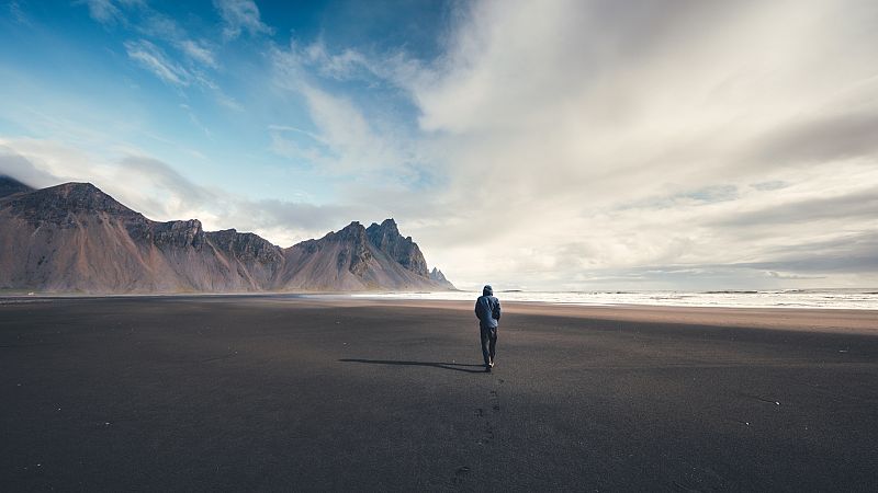24 horas - La vida imaginada: "Ni siquiera los muertos" - Escuchar ahora