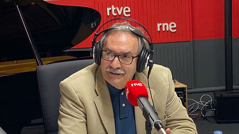 El ojo crítico - "El lento adiós de los tranvías" de Manuel Rico, el franquismo de calle - Escuchar ahora