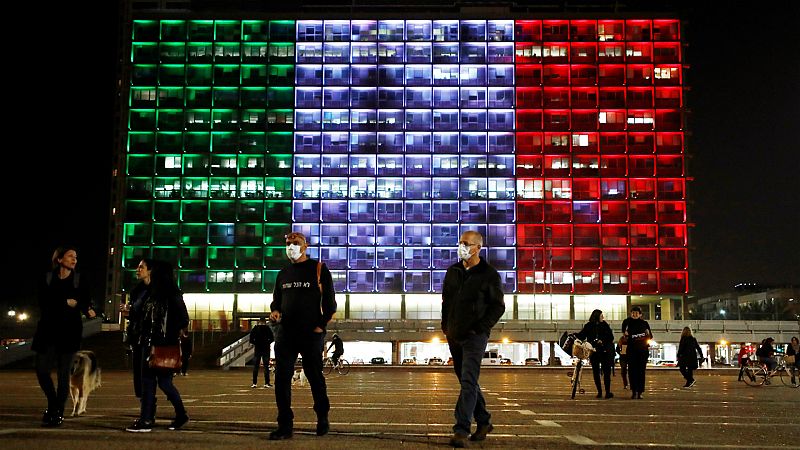 24 horas Fin de Semana - Italia vive su peor día por el coronavirus con 368 muertos - Escuchar ahora