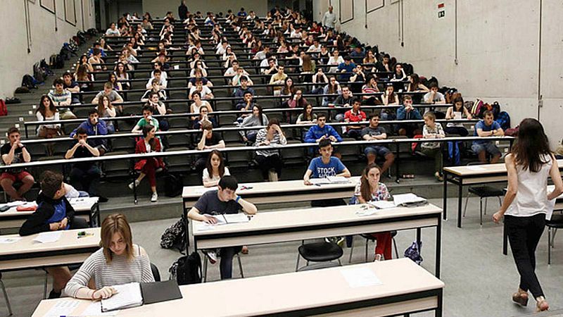 14 horas - Educación mantiene, por ahora, la fecha de la selectividad - Escuchar ahora