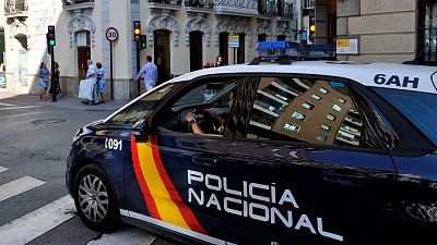 Boletines RNE - Se entrega el presunto asesino de una mujer en Castell�n - Escuchar ahora