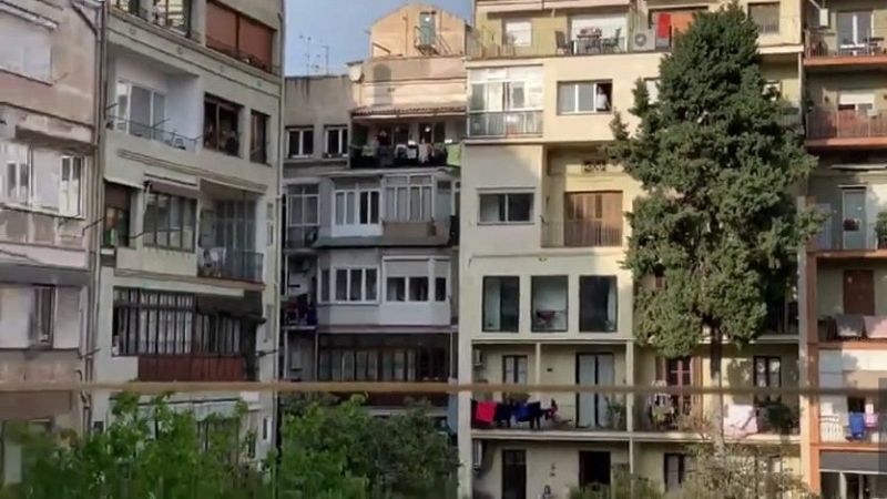 Todo Noticias - Tarde - Teatro para los niños desde los balcones - Escuchar ahora