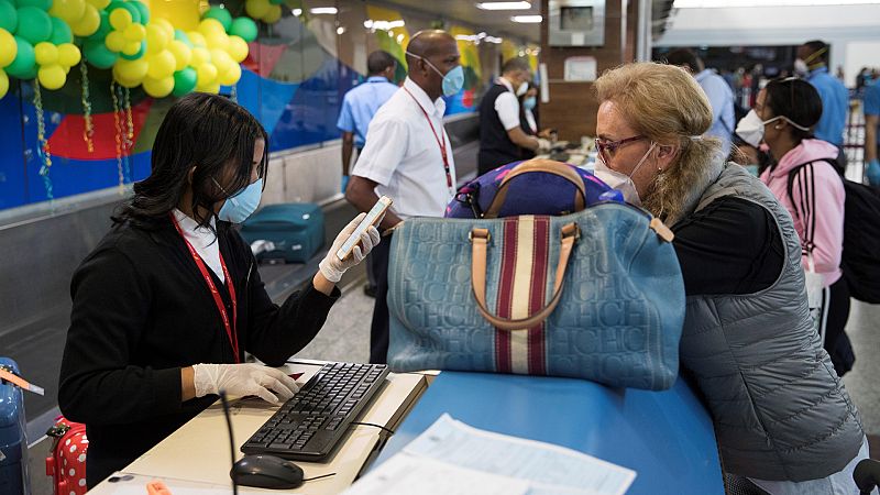 España a las 8 Fin de Semana - Los españoles atrapados en el extranjero piden ayuda para regresar a España