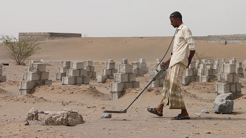 Cinco Continentes - COVID-19, guerra en Yemen y Ayotzinapa - Escuchar ahora
