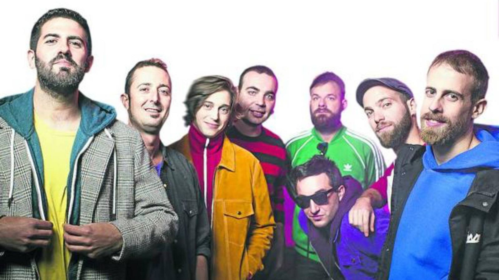 Así suena "Quédate en tu casa", el himno oficial de #YoMeQuedoEnCasaFestival con el sello de La Pegatina | Escuchar