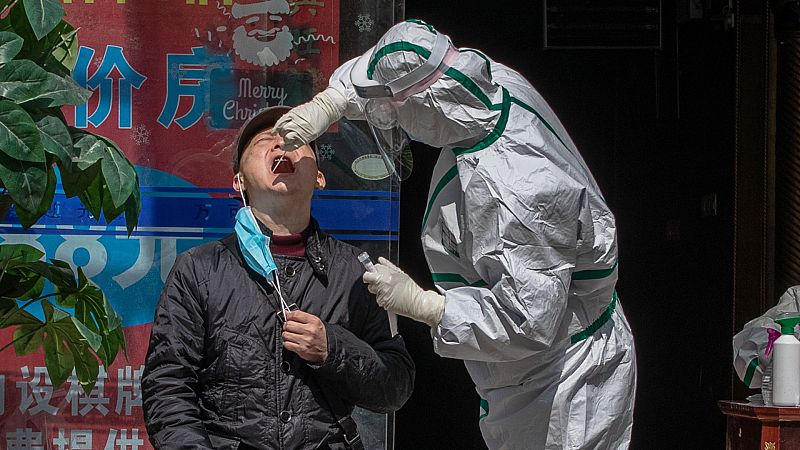 24 horas - China relaja el bloqueo de forma progresiva