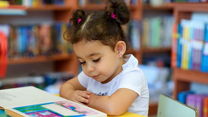 14 horas - Homenaje a 'El Principito' en el día de la literatura infantil - Escuchar ahora