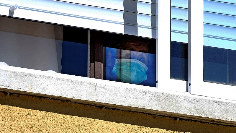 España a las 8 Fin de Semana - Los últimos días de marzo dejan más de un millar de fallecidos en residencias madrileñas - Escuchar aho