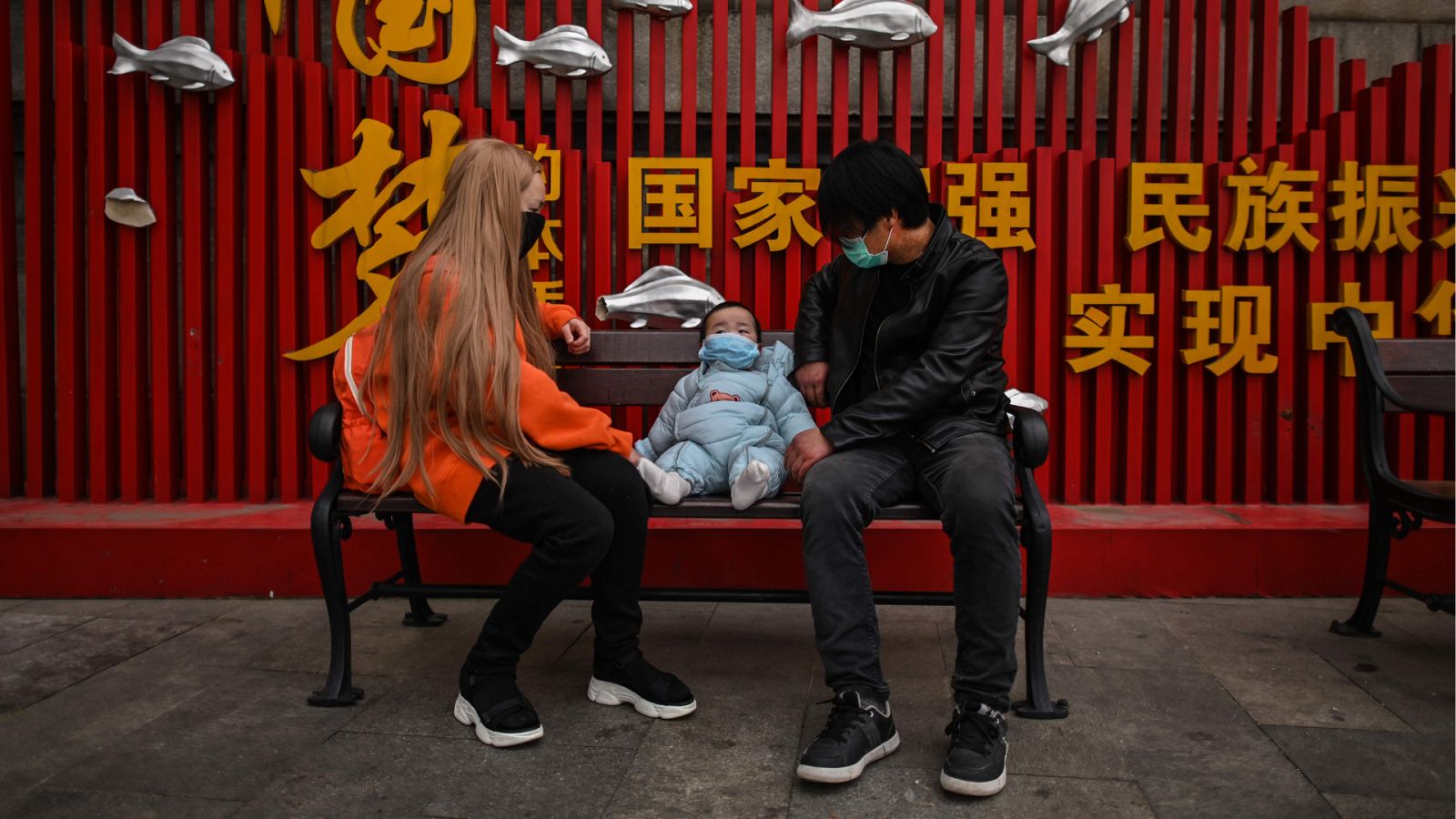 14 Horas Fin de Semana - Wuhan recupera la normalidad poco a poco pero continúa con las medidas - Escuchar ahora