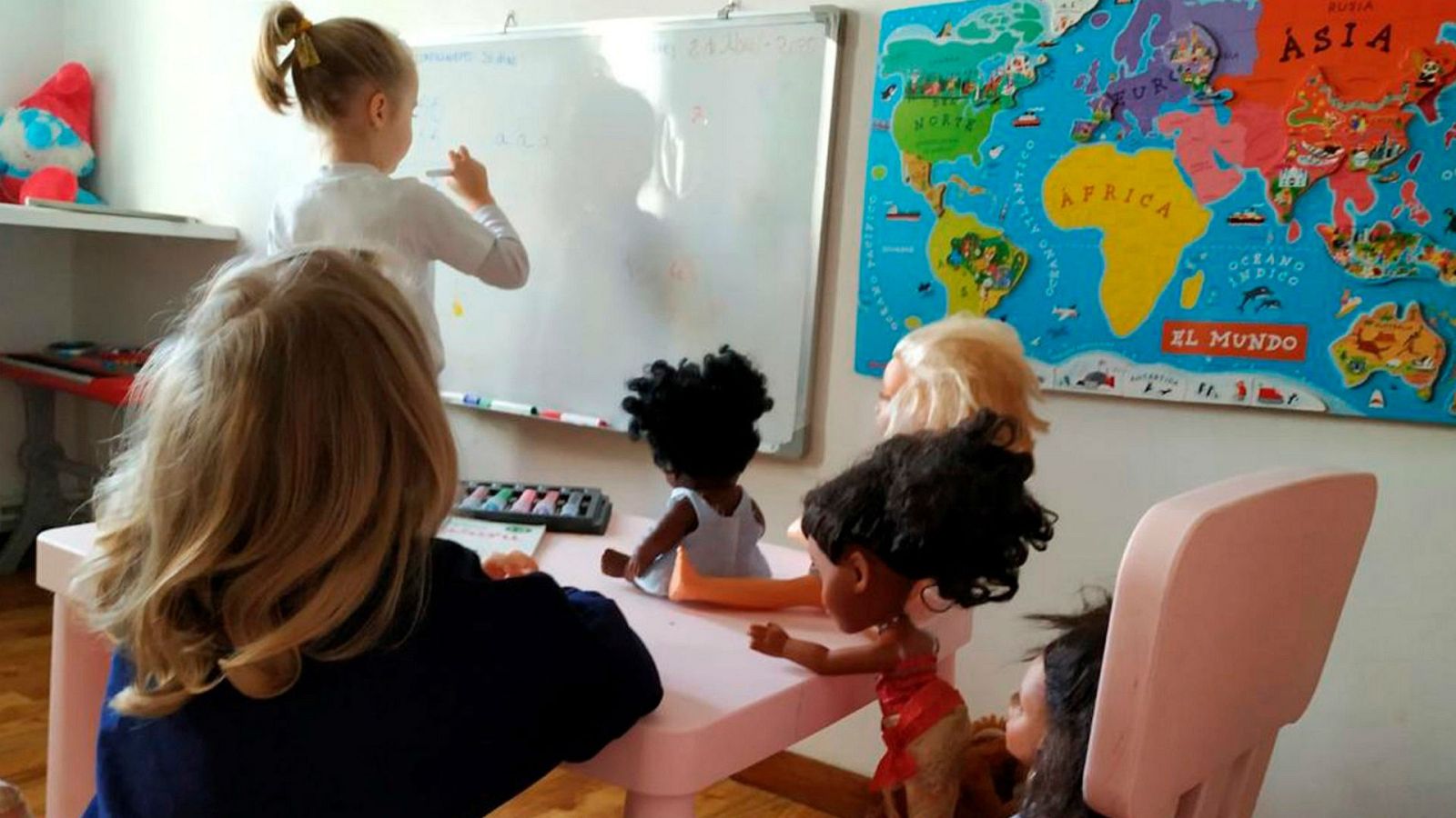 Las mañanas de RNE con Íñigo Alfonso - Plataforma por la Infancia: "Se agrava la brecha de la desigualdad" - Escuchar ahora