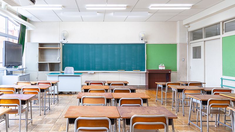 24 horas - Ni aprobado general, ni suspensión de repeticiones de curso, ni EBAU única - Escuchar ahora