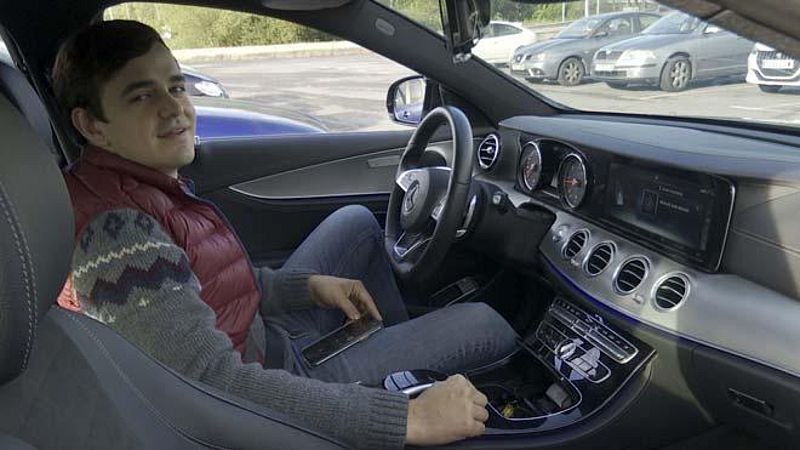 España a las 8 Fin de Semana - De Durango a Italia: el viaje solidario de un taxista para llevar a una estudiante a casa