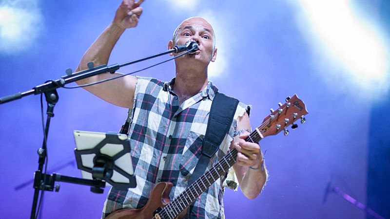 24 horas fin de semana - 20 horas -  30 velas tantos como años transcurridos del 20 de abril de Celtas Cortos - Escuchar ahora