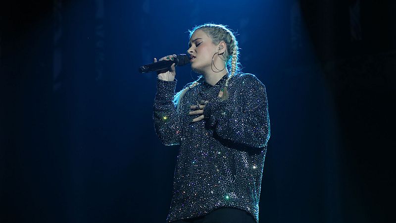 Las mañanas de RNE con Íñigo Alfonso - Dora pubilca "Stay" un tema que compuso hace un año y cobra sentido en este confinamiento - Escuhar ahora