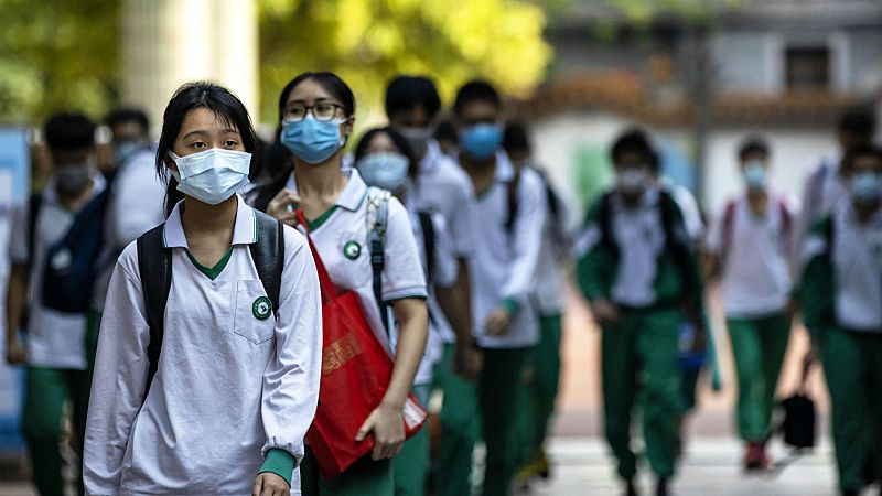 14 horas - La vuelta al cole en China: distancia social y mascarilla - Escuchar ahora