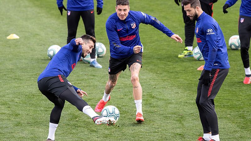 Boletines RNE - Sanidad autoriza el protocolo de los clubes de fútbol: vuelven a la actividad el lunes