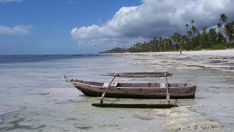 A la fuente - Circunnavegando África (IV): Comoras y Zanzíbar - 03/05/20